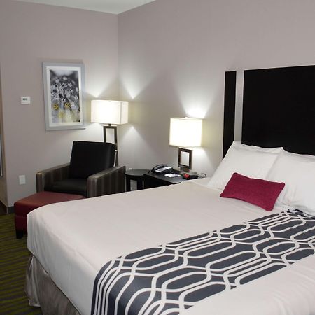 Best Western Plus Dilley Inn & Suites Exterior photo